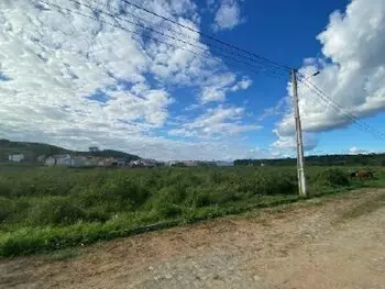 Terreno à venda em leilão