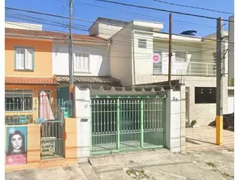Sobrado à venda em leilão