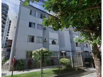 Apartamento à venda em leilão