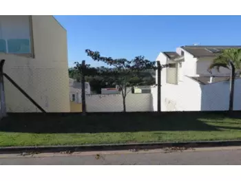 Terreno à venda em leilão