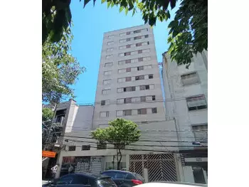 Apartamento à venda em leilão