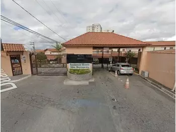 Terreno à venda em leilão