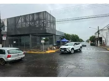Ex-Agência à venda em leilão