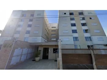 Apartamento à venda em leilão