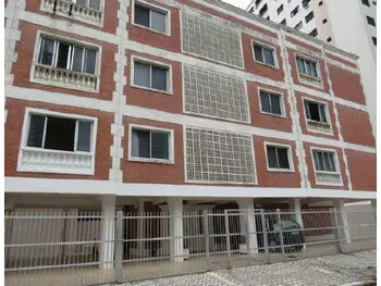 Apartamento à venda em leilão
