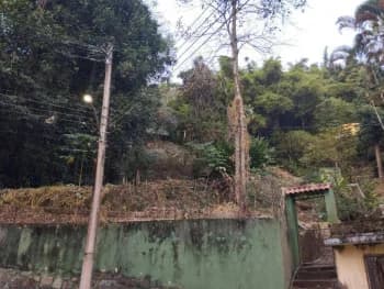 Terrenos à venda em leilão