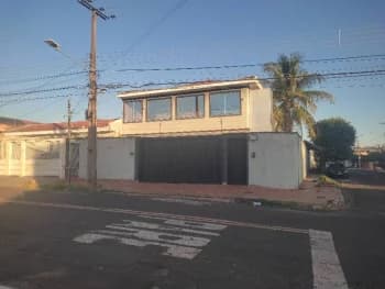 Casa à venda em leilão