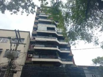 Apartamento à venda em leilão