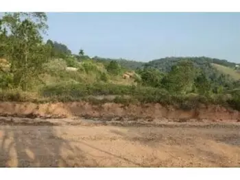 Terreno à venda em leilão