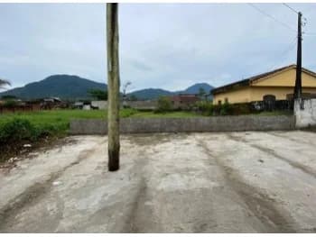 Terreno à venda em leilão