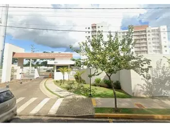 Apartamento à venda em leilão