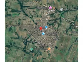 Terreno c/benfeitorias à venda em leilão