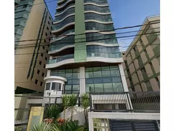 Apartamento à venda em leilão