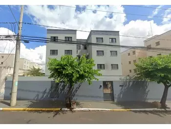 Apartamento à venda em leilão