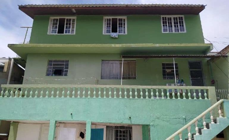 Casa No Bairro Pilarzinho - Área De 396,90m² - Curitiba/PR
