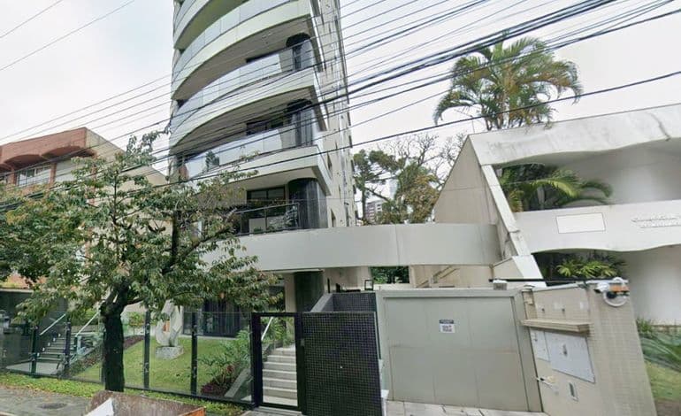 Vaga De Garagem, Do "EDIFÍCIO BATEL DIAMOND", Curitiba/PR