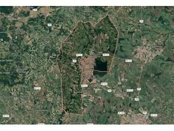 Terreno à venda em leilão