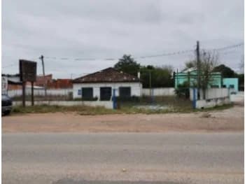 Prédio Comercial à venda em leilão