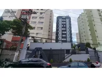 Apartamento à venda em leilão