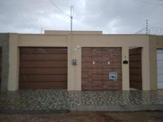Casa, Padrão, 0 Vaga(S) de Garagem