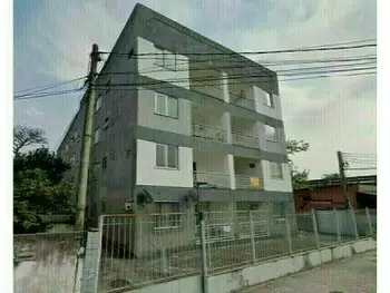 Apartamento à venda em leilão