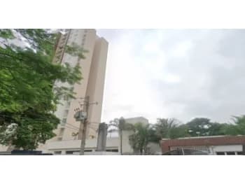 Apartamento à venda em leilão