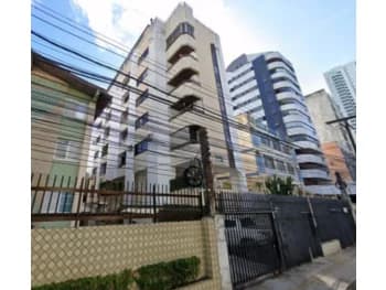 Apartamento à venda em leilão