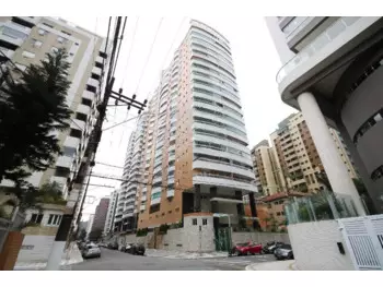 Apartamento à venda em leilão