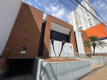 Prédio Comercial à venda em leilão
