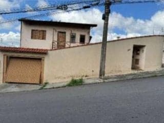 Casa 137 m² - Chácara Alvorada - Poços de Caldas - MG