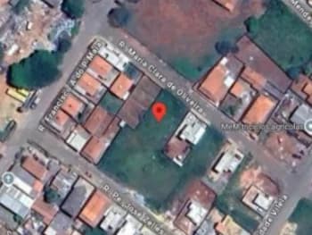 Terreno à venda em leilão