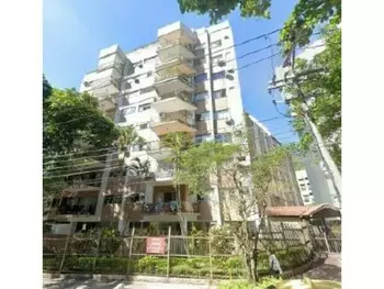Apartamento à venda em leilão