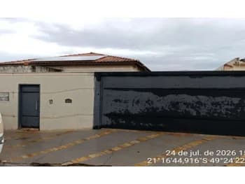 Casa à venda em leilão