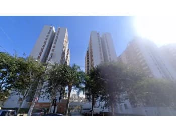 Apartamento à venda em leilão