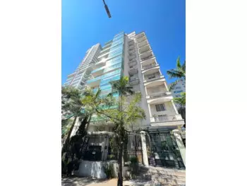Apartamento à venda em leilão