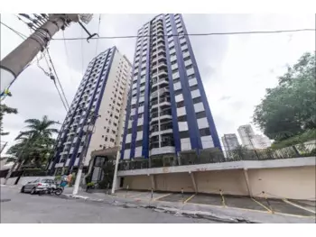 Apartamento à venda em leilão