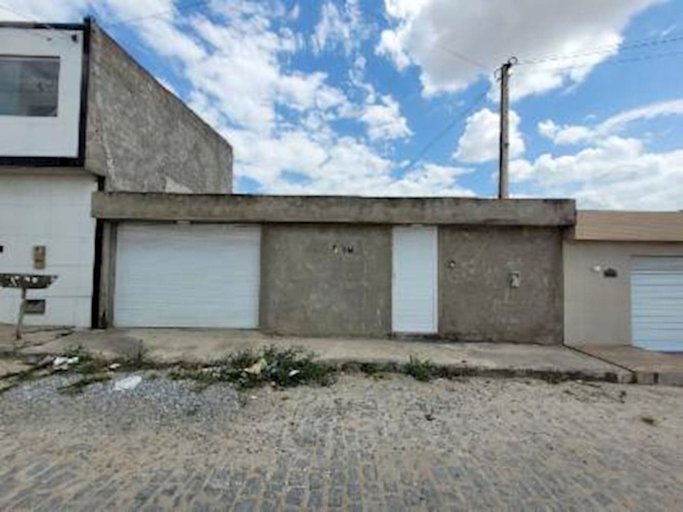 Casa, Padrão, 0 vaga(s) de garagem