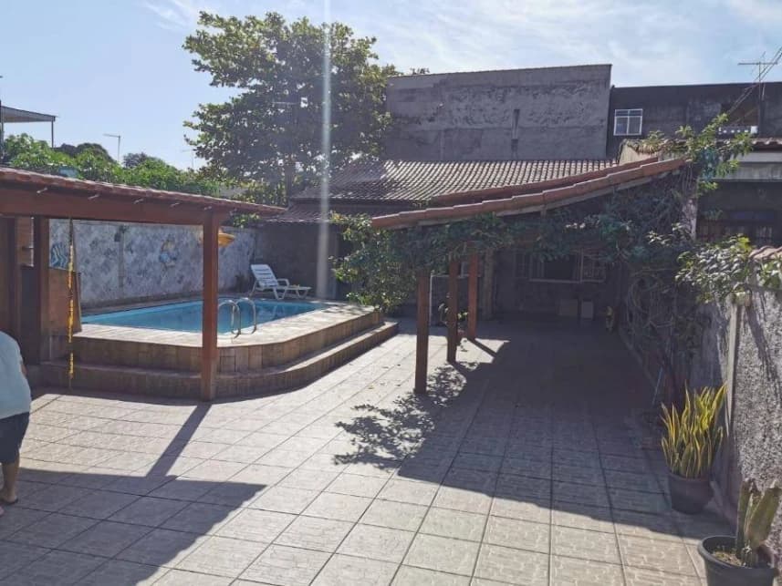 Casa à venda em leilão - foto 2