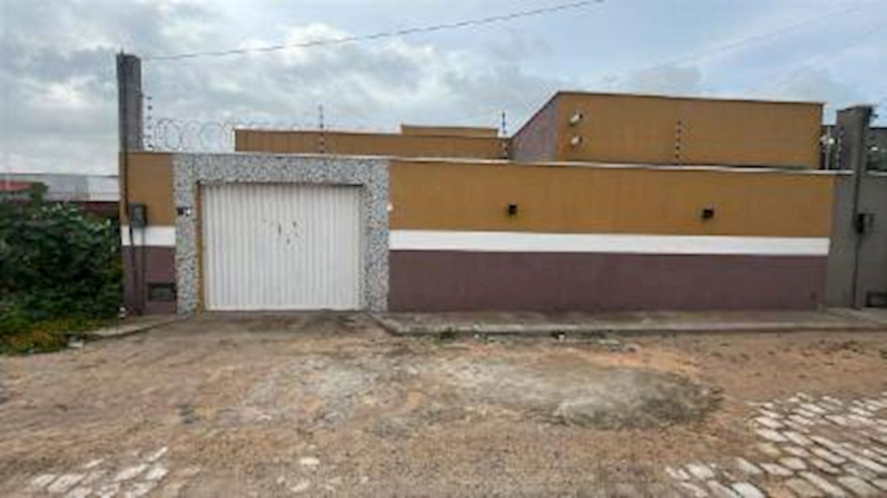 Casa, Padrão, 1 vaga(s) de garagem