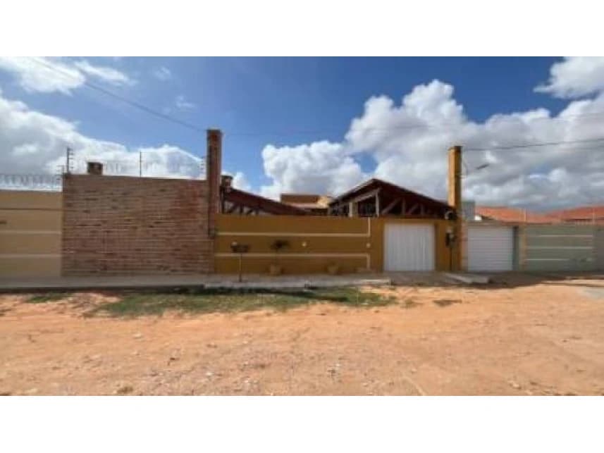 Casa à venda em leilão - foto 3