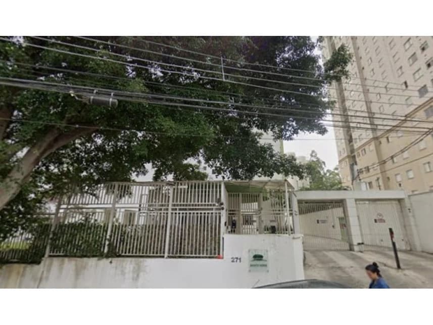Apartamento à venda em leilão