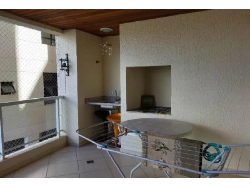 Apartamento à venda em leilão - foto 2