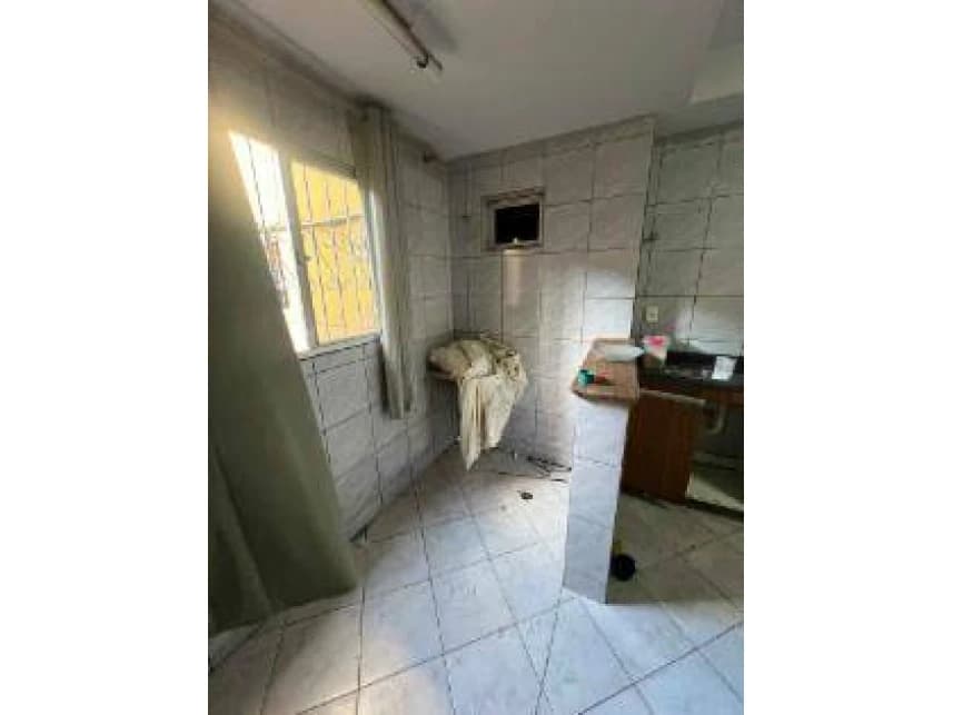 Apartamento à venda em leilão - foto 3