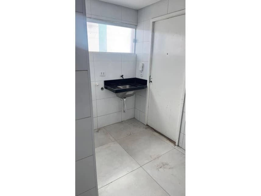 Apartamento à venda em leilão - foto 3