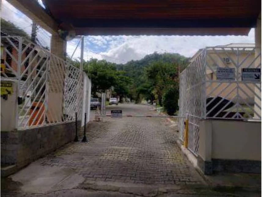 Casa à venda em leilão - foto 2
