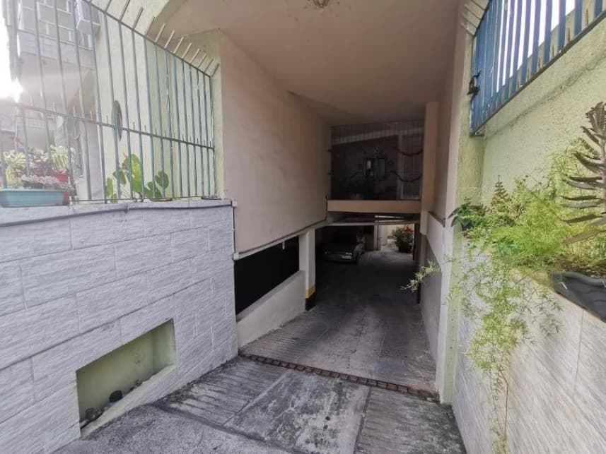 Apartamento à venda em leilão - foto 3