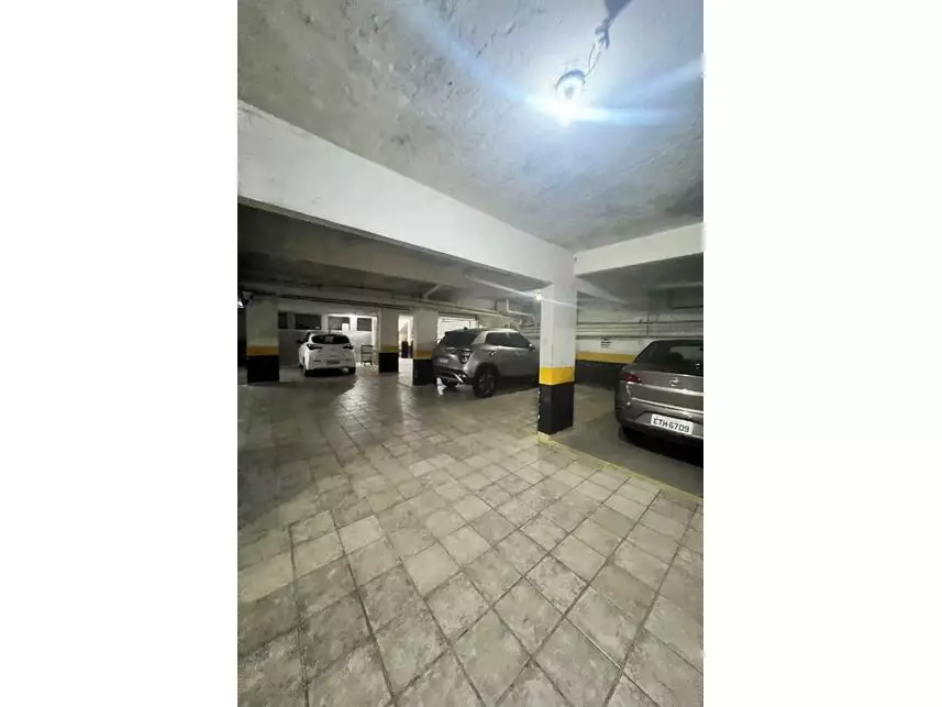 Apartamento à venda em leilão - foto 3