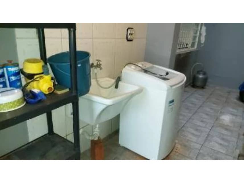 Casa à venda em leilão - foto 2