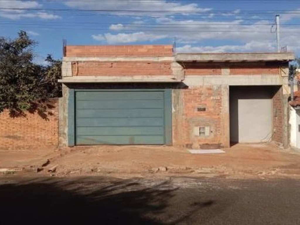 Casa 82 m² - Goiatuba-GO - Rua São Francisco, 833 - Centro