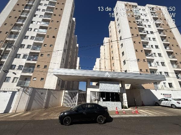 CONDOMINIO RESIDENCIAL VEREDAS DE CRISTAL